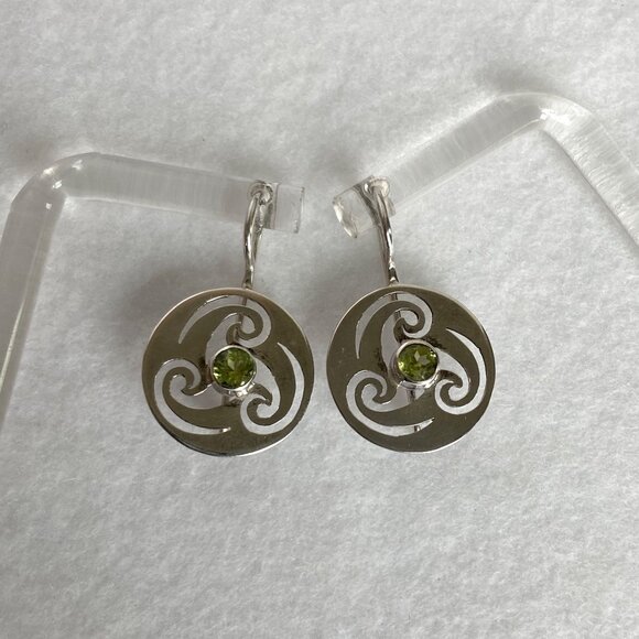 Sterling Silver 925 Round Peridot Pierced Celtic Style Dangle Drop Earrings - Picture 5 of 16